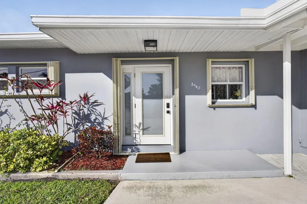 2948 SE Treasure Island Road Port St Lucie FL 34952