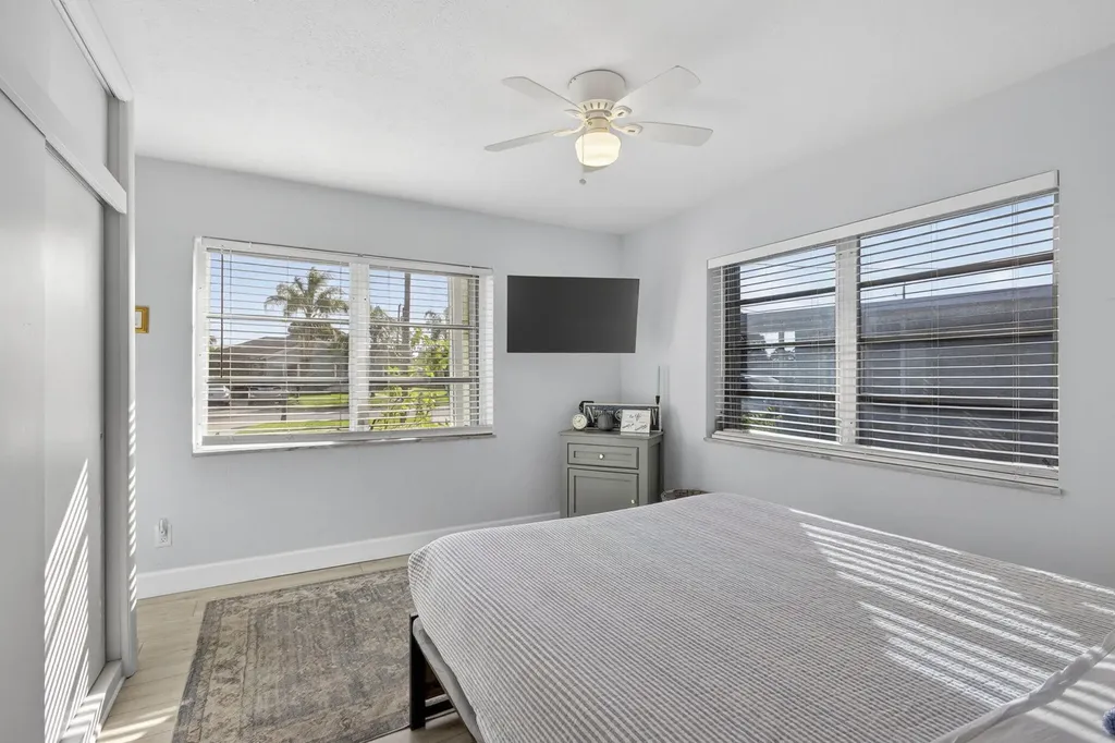 2948 SE Treasure Island Road Port St Lucie FL 34952