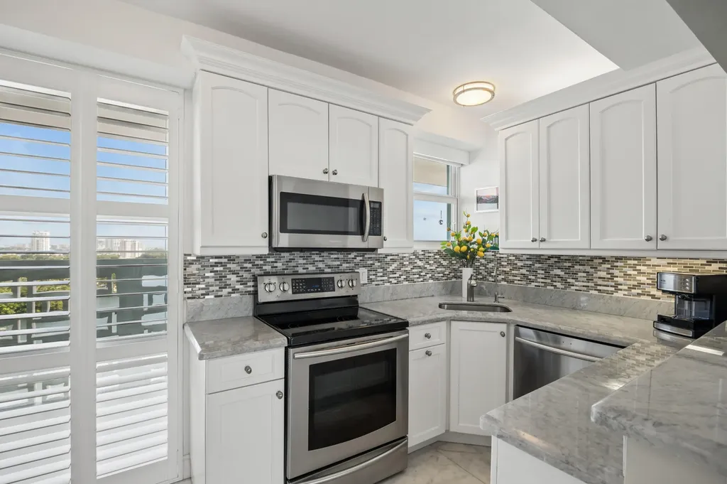 1900 S Ocean Drive Fort Lauderdale FL 33316