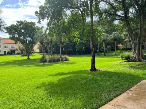 103 Yacht Club Way Hypoluxo FL 33462