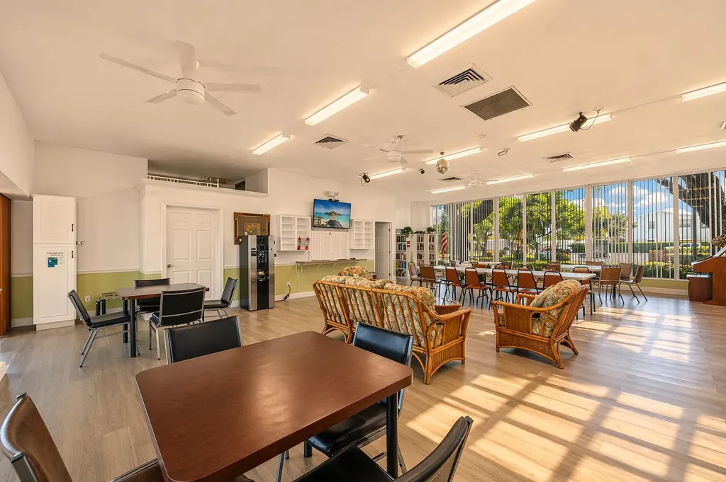 2631 W Golf Boulevard Pompano Beach FL 33064