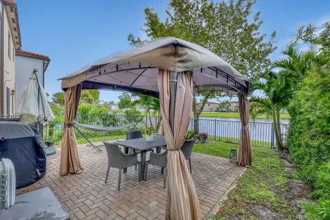 5024 Laurel Oak Drive Riviera Beach FL 33410