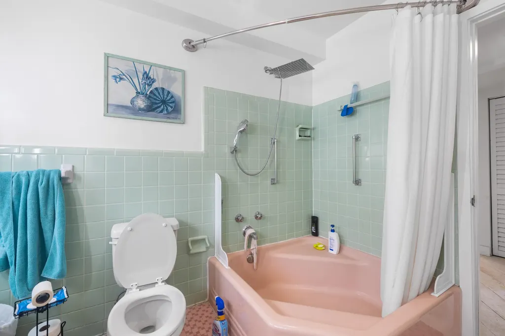 1914 N Dixie Highway Lake Worth Beach FL 33460