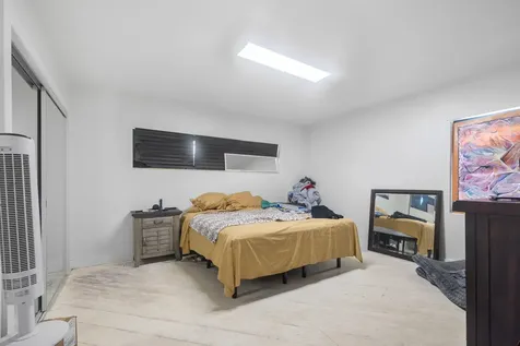 1914 N Dixie Highway Lake Worth Beach FL 33460