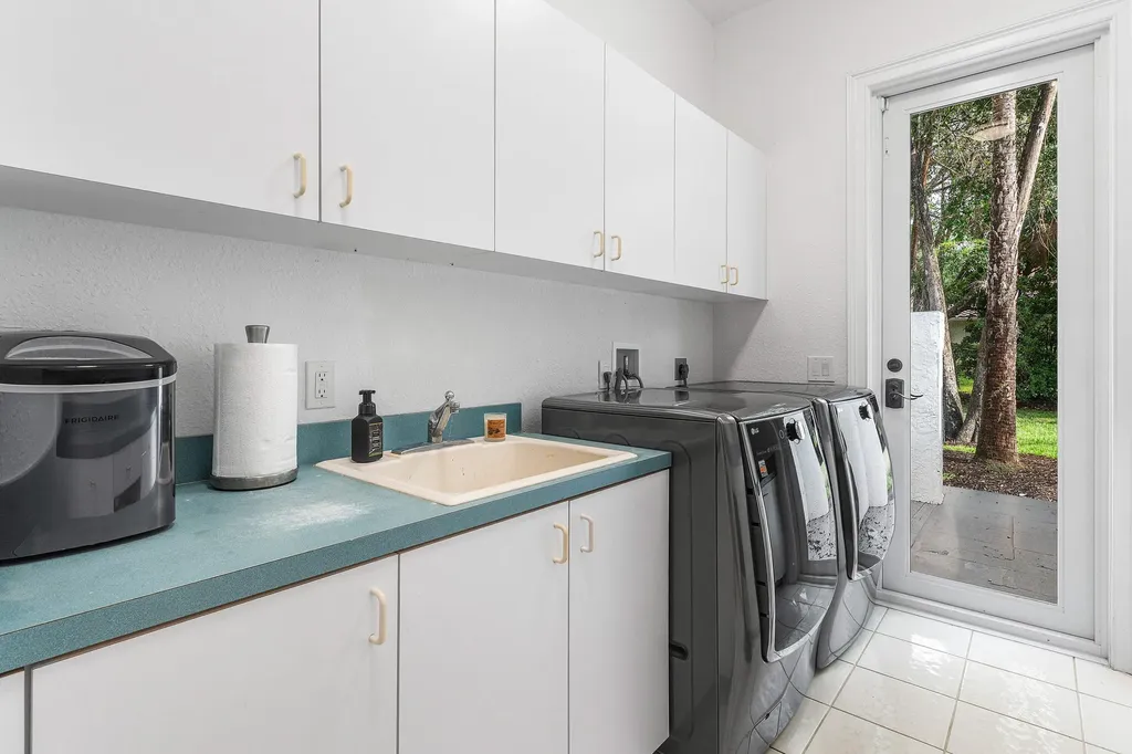 5980 NW 81st Terrace Parkland FL 33067