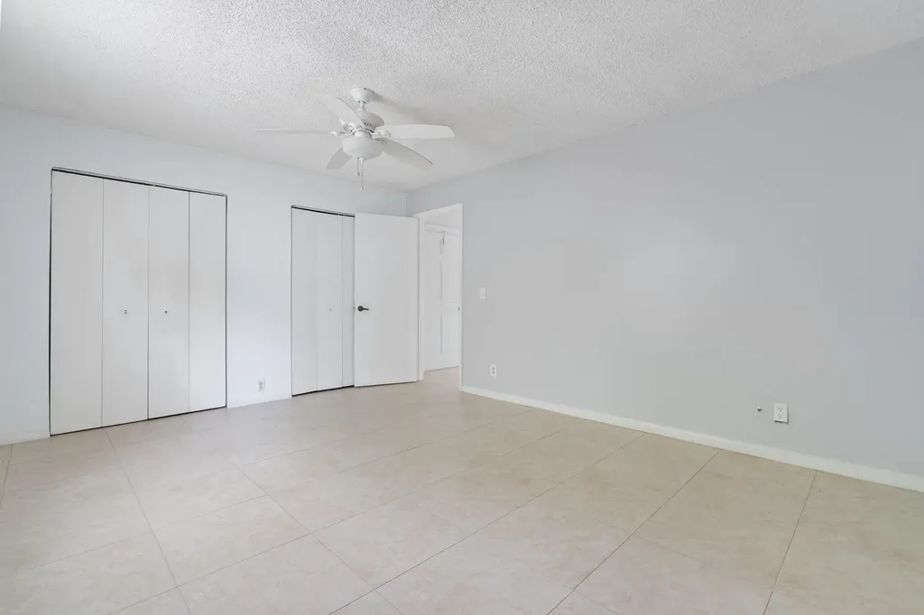22707 SW 64th Way Boca Raton FL 33428