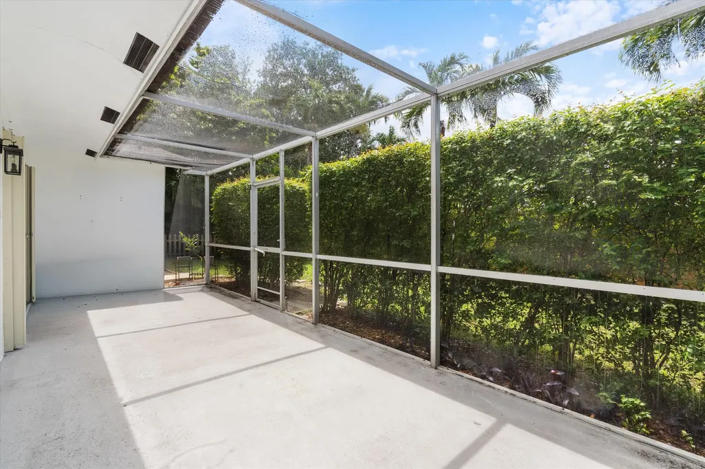 22707 SW 64th Way Boca Raton FL 33428