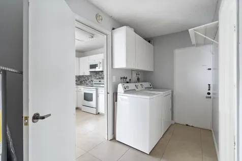 22707 SW 64th Way Boca Raton FL 33428