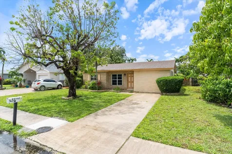 22707 SW 64th Way Boca Raton FL 33428
