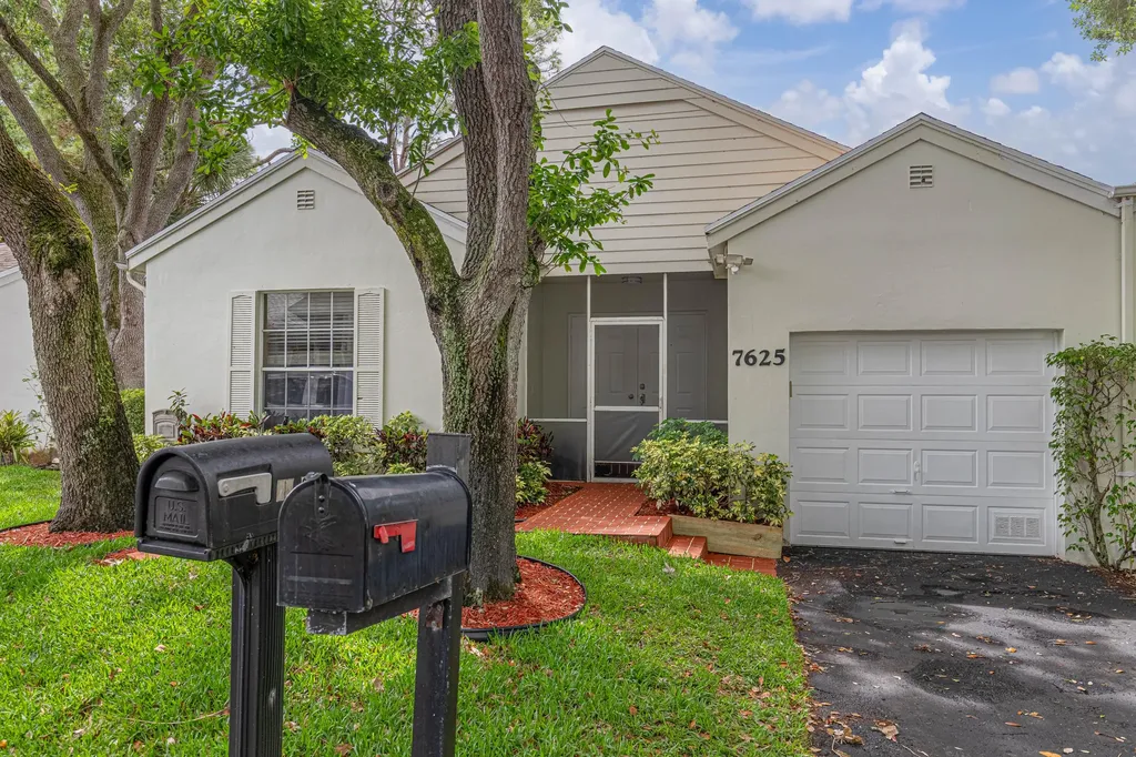 7625 Forest Green Lane Boynton Beach FL 33436
