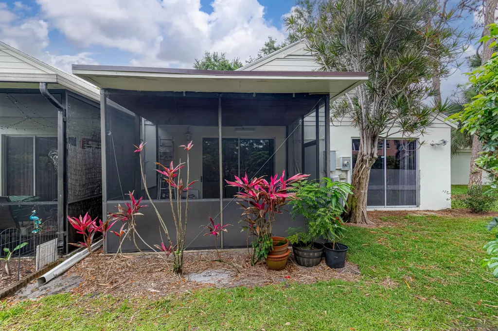 7625 Forest Green Lane Boynton Beach FL 33436