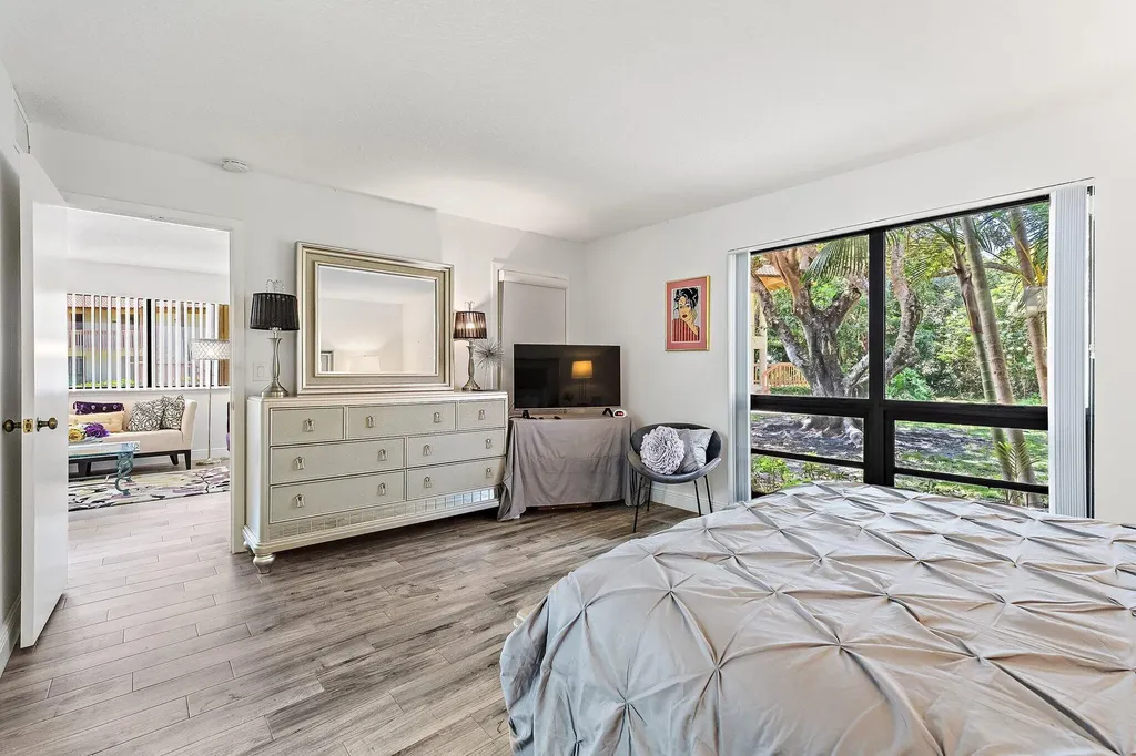 128 Brackenwood Road Palm Beach Gardens FL 33418