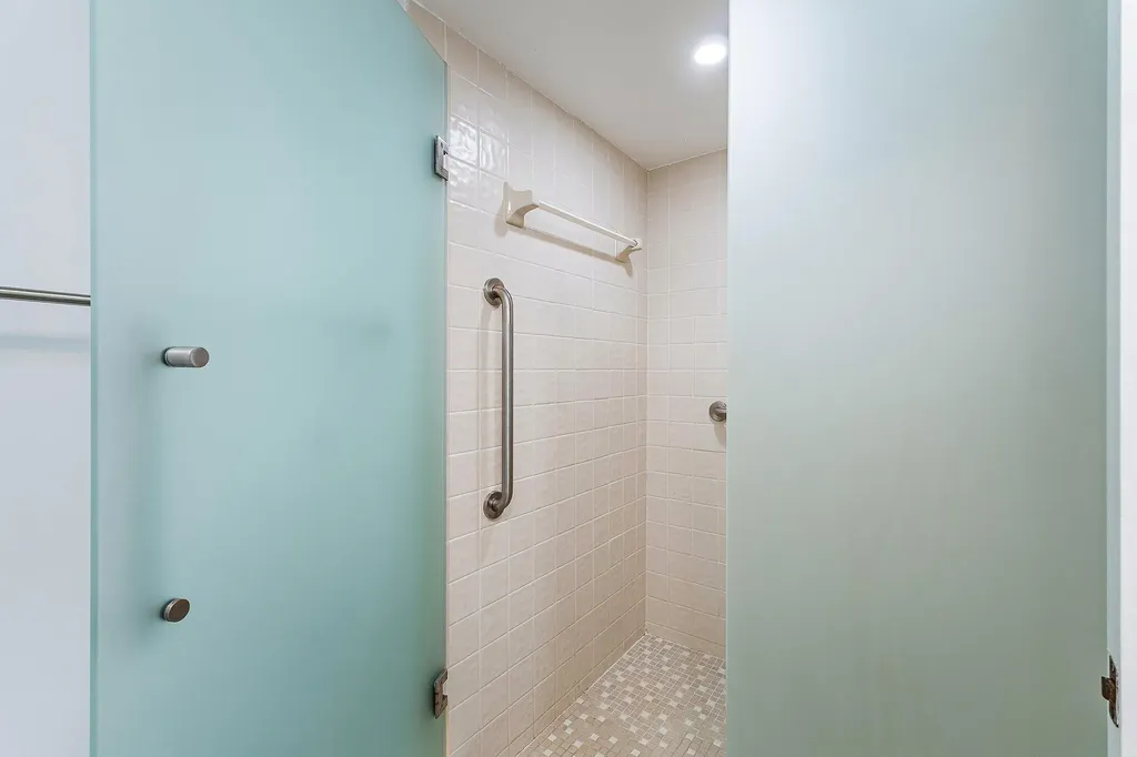 128 Brackenwood Road Palm Beach Gardens FL 33418