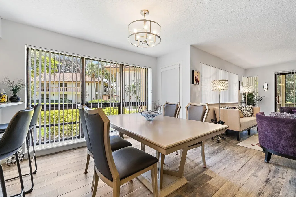 128 Brackenwood Road Palm Beach Gardens FL 33418