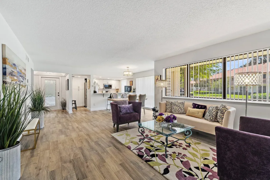 128 Brackenwood Road Palm Beach Gardens FL 33418