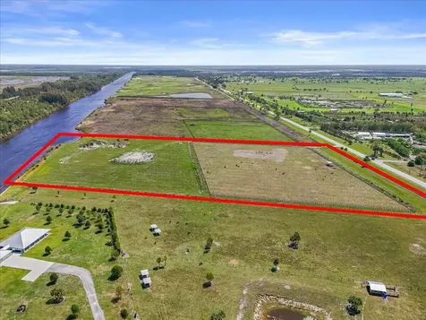 8105 SW Kanner Highway Indiantown FL 34956
