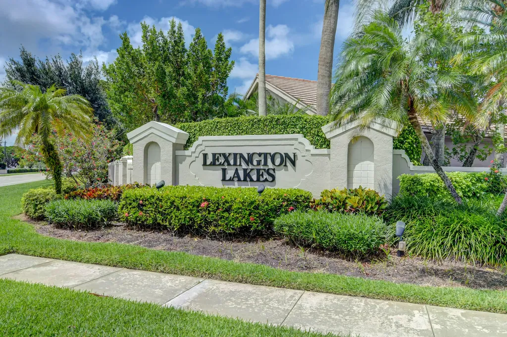 10387 Lexington Circle S Boynton Beach FL 33436