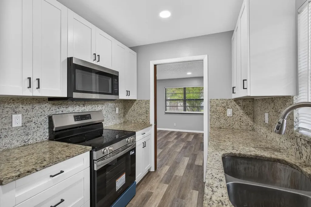 4726 Summit Boulevard West Palm Beach FL 33415