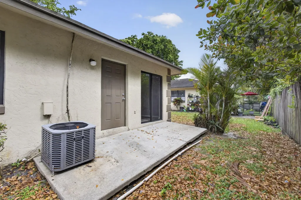 4726 Summit Boulevard West Palm Beach FL 33415