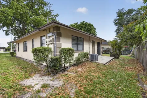 4726 Summit Boulevard West Palm Beach FL 33415