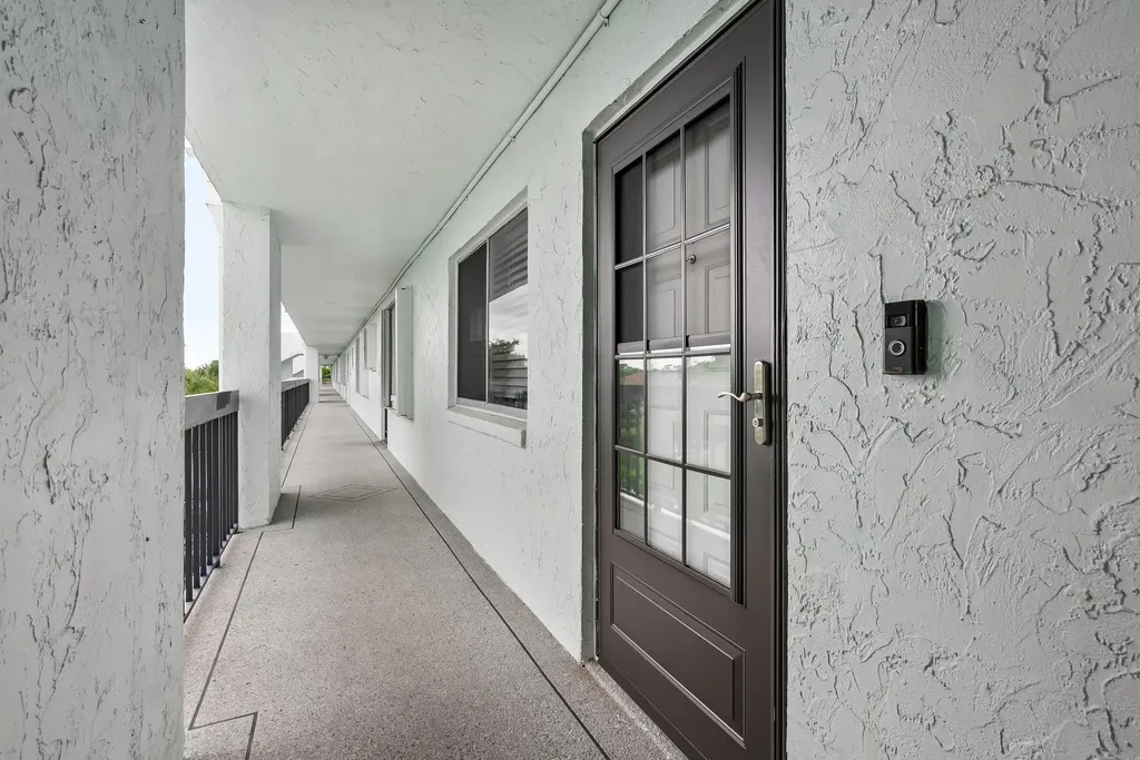 6698 10th Avenue N Greenacres FL 33467