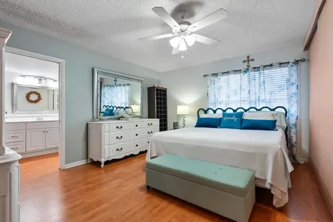 6698 10th Avenue N Greenacres FL 33467