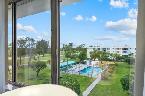 6698 10th Avenue N Greenacres FL 33467