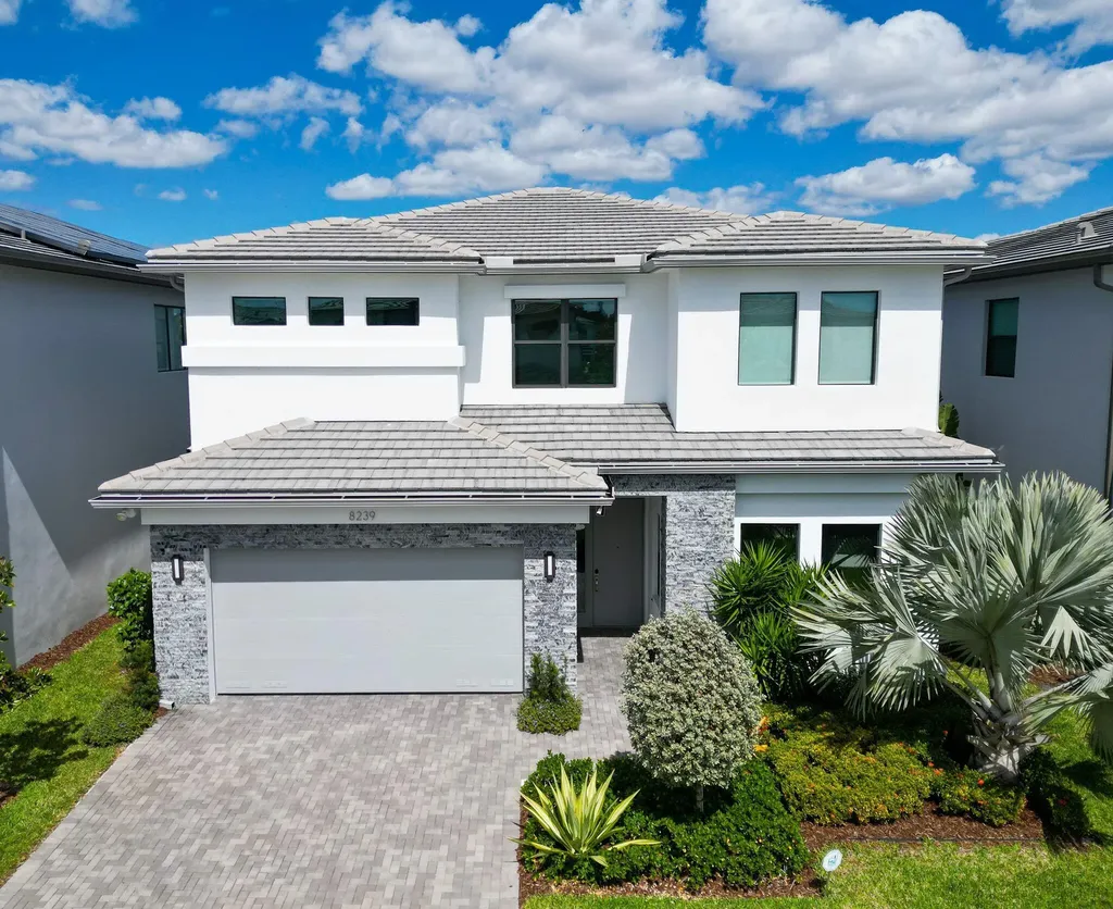 8239 Oceanus Drive Boca Raton FL 33496