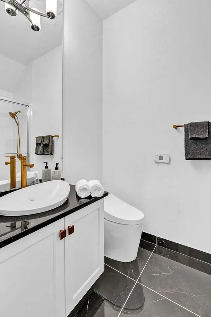 8239 Oceanus Drive Boca Raton FL 33496