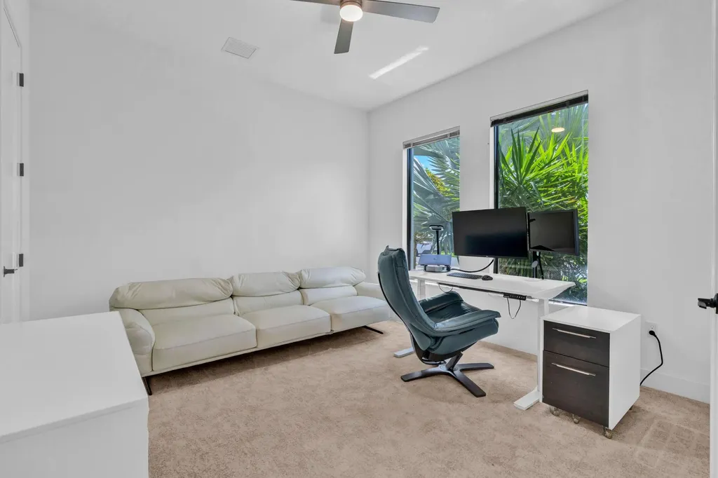 8239 Oceanus Drive Boca Raton FL 33496