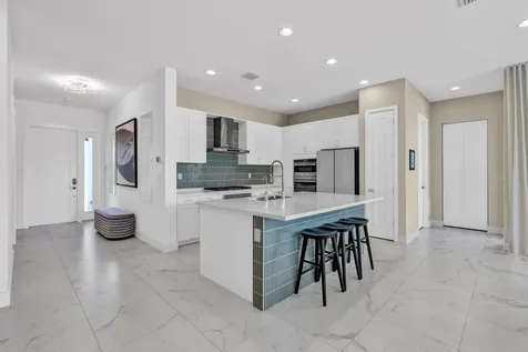 8239 Oceanus Drive Boca Raton FL 33496