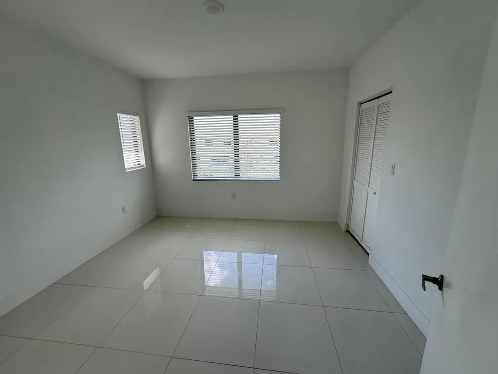 205 NW 12th Court Florida City FL 33034
