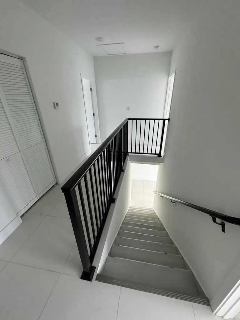 205 NW 12th Court Florida City FL 33034