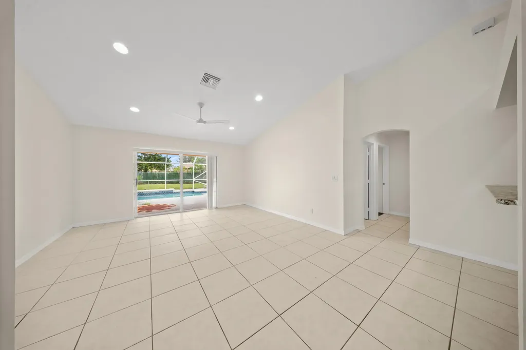 6121 NW Daroco Terrace Port St Lucie FL 34986