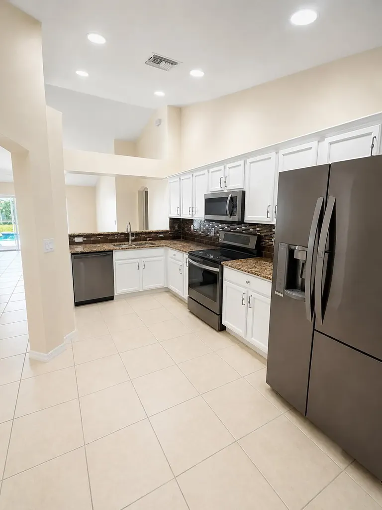 6121 NW Daroco Terrace Port St Lucie FL 34986