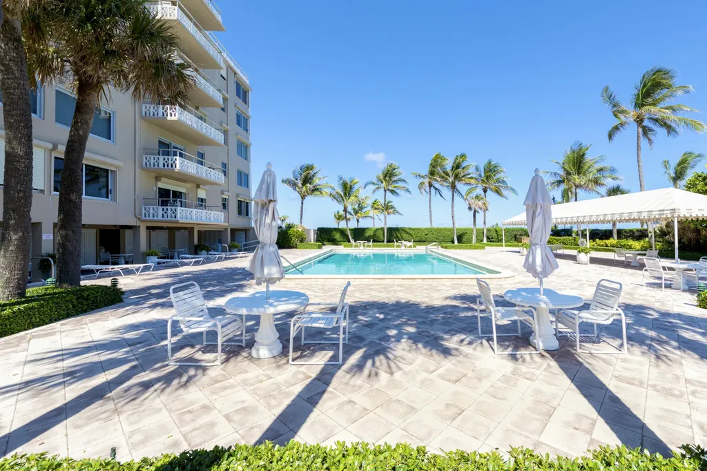 139 Sunrise Avenue Palm Beach FL 33480
