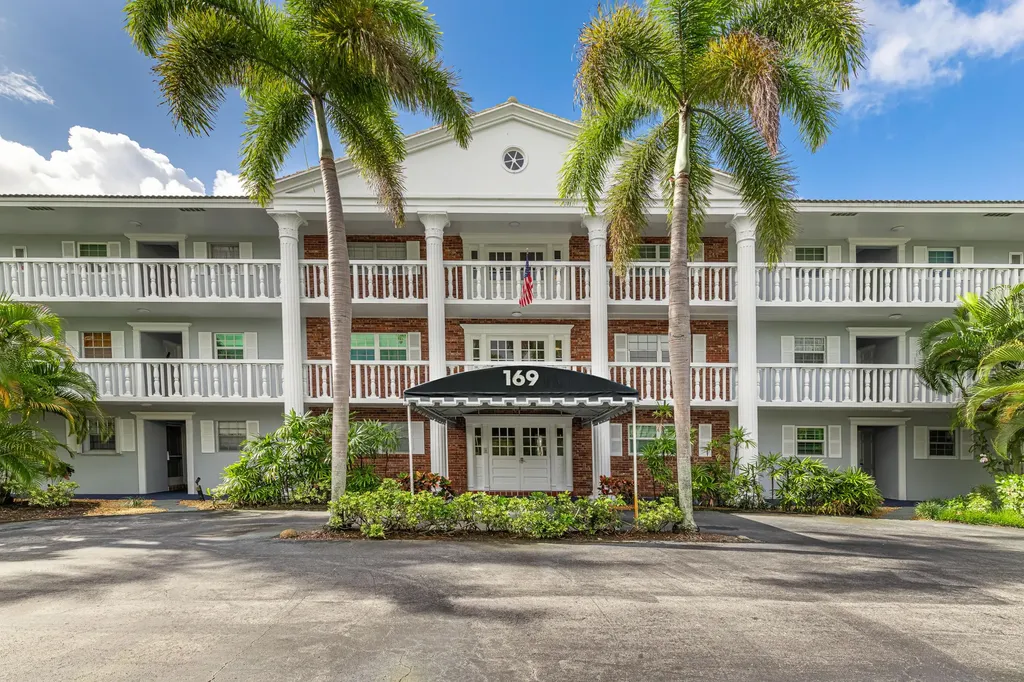 169 Atlantis Boulevard Atlantis FL 33462