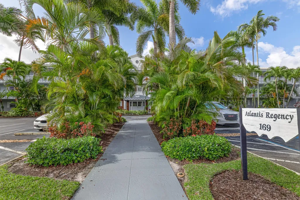 169 Atlantis Boulevard Atlantis FL 33462