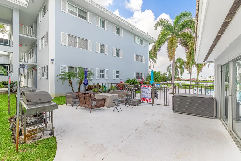 169 Atlantis Boulevard Atlantis FL 33462
