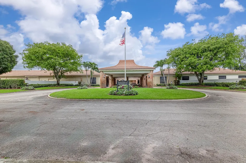 169 Atlantis Boulevard Atlantis FL 33462