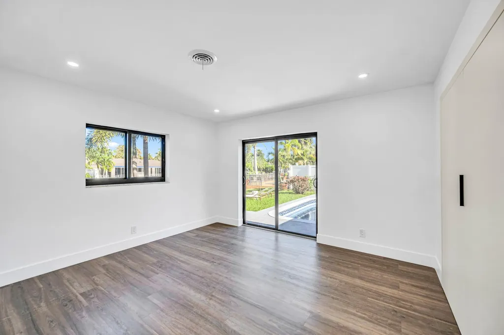 1120 SE 9th Avenue Pompano Beach FL 33060