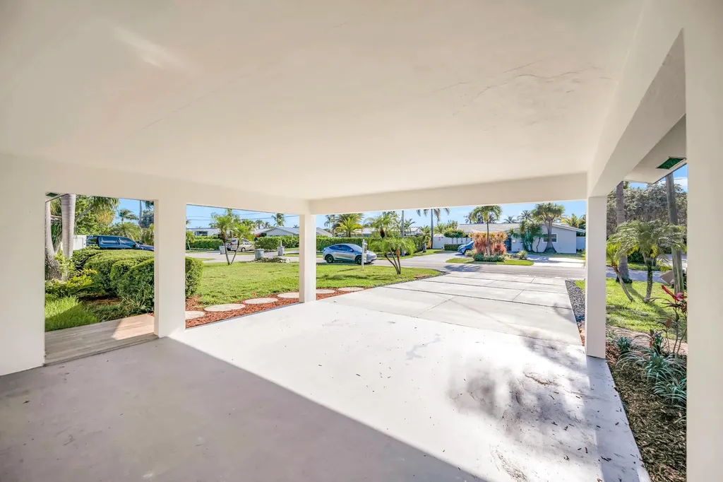 1120 SE 9th Avenue Pompano Beach FL 33060