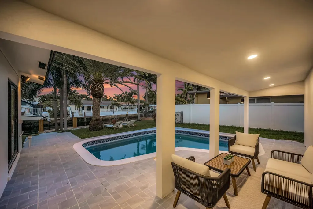 1120 SE 9th Avenue Pompano Beach FL 33060