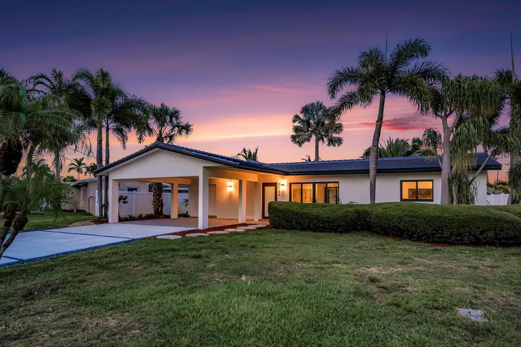 1120 SE 9th Avenue Pompano Beach FL 33060