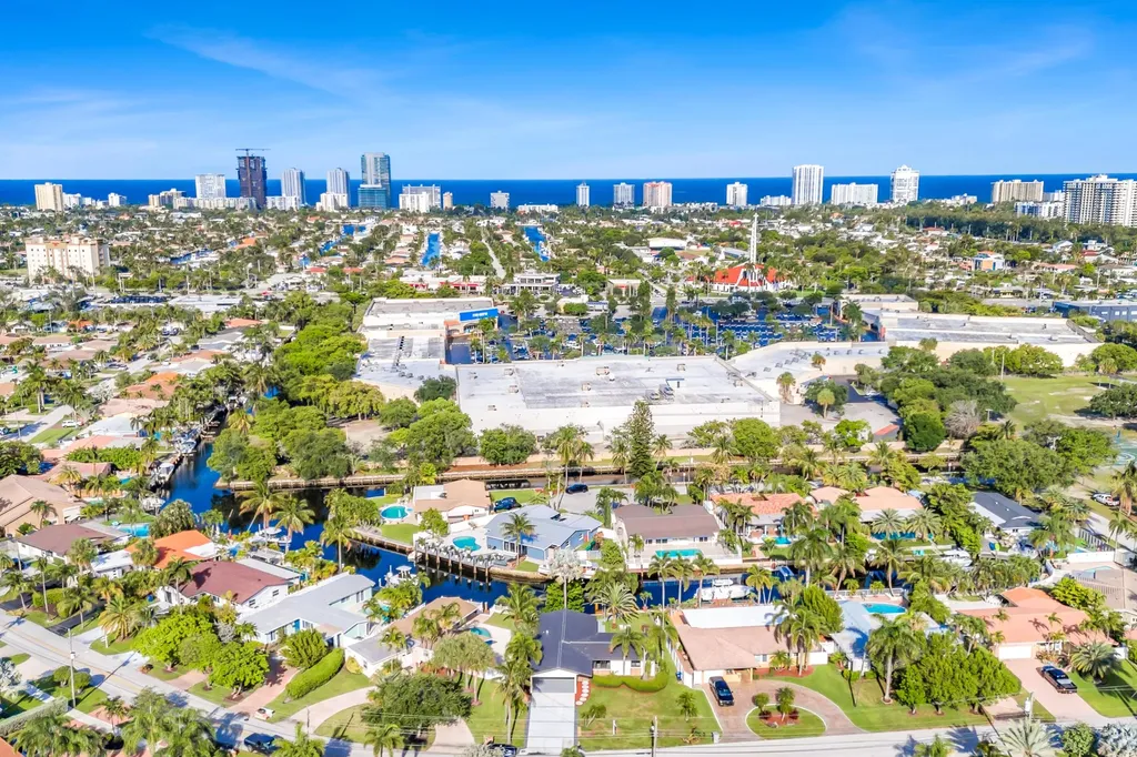 1120 SE 9th Avenue Pompano Beach FL 33060