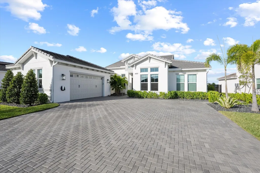 4727 Estates Circle Westlake FL 33470