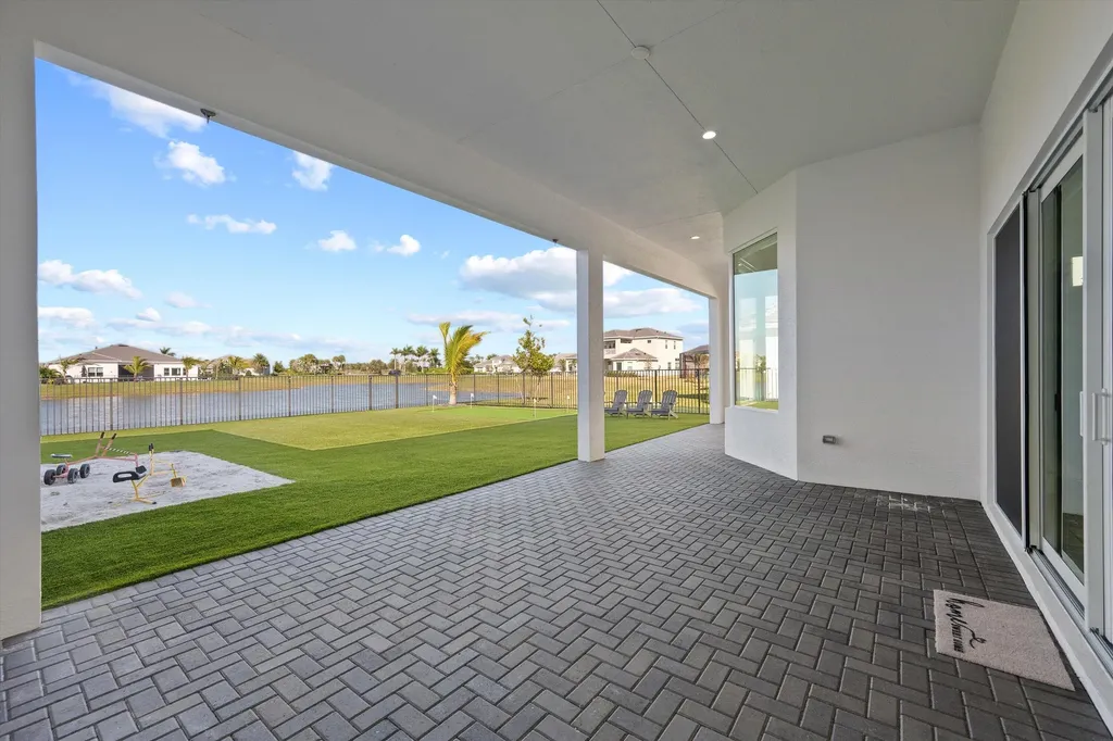 4727 Estates Circle Westlake FL 33470
