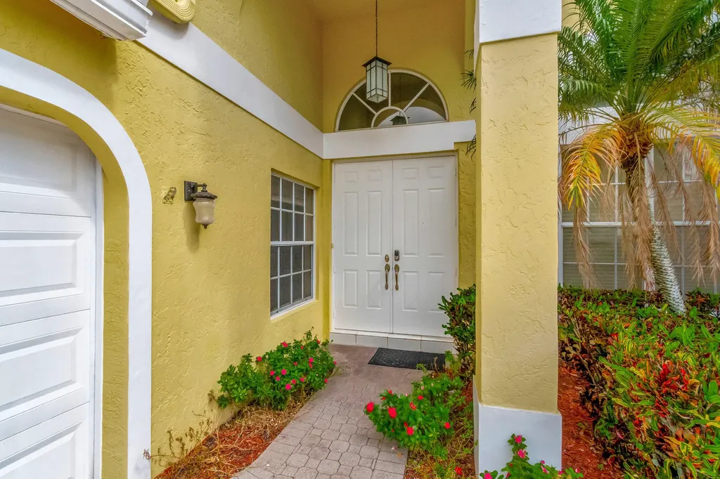 8895 Sonoma Lake Boulevard Boca Raton FL 33434