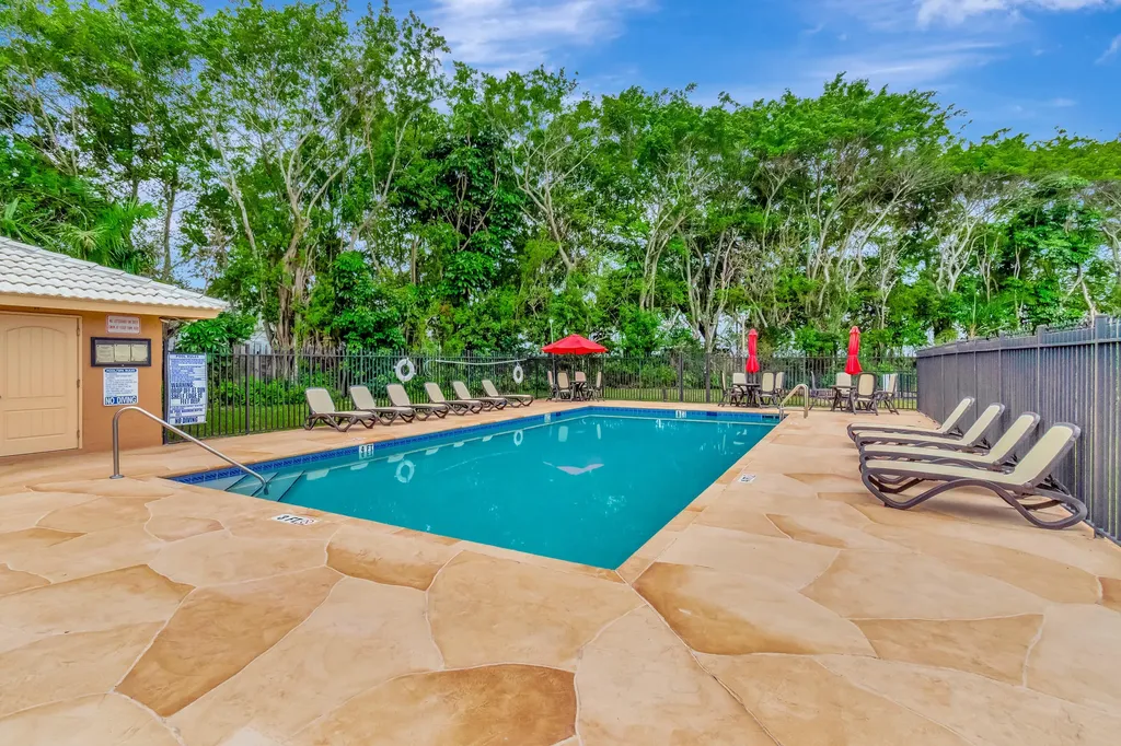 8895 Sonoma Lake Boulevard Boca Raton FL 33434