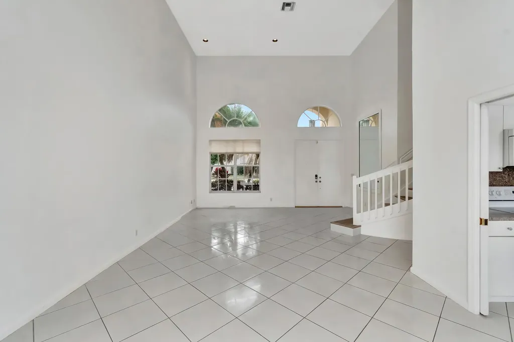 8895 Sonoma Lake Boulevard Boca Raton FL 33434